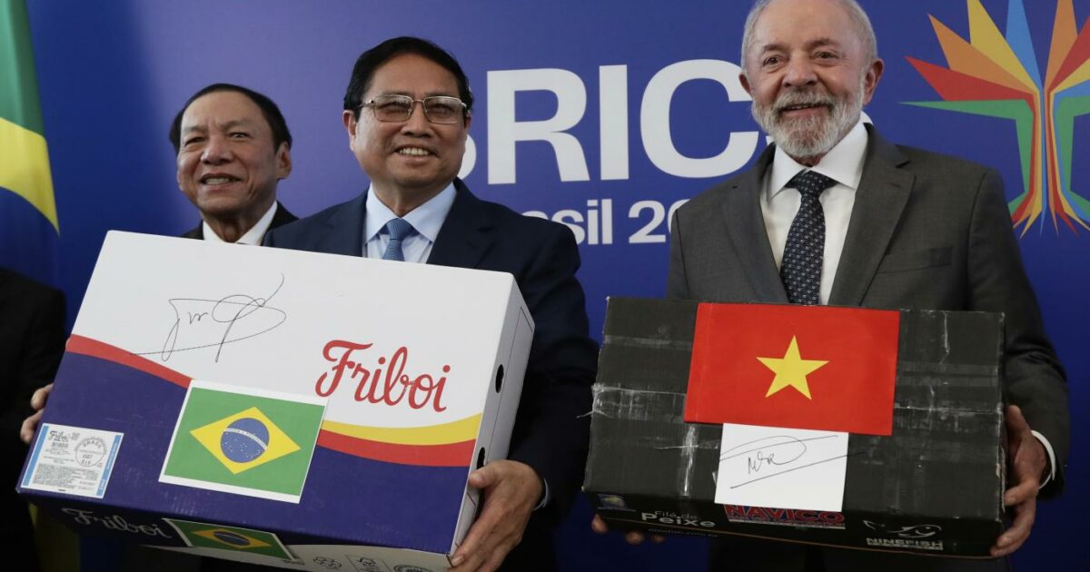 Vertice Brics senza Cina (né coraggio). Condannati attacchi a Gaza e Iran, ma i Paesi emergenti girano le spalle a Kiev Vertice Brics senza Cina (né coraggio). Condannati attacchi a Gaza e Iran, ma i Paesi emergenti girano le spalle a Kiev