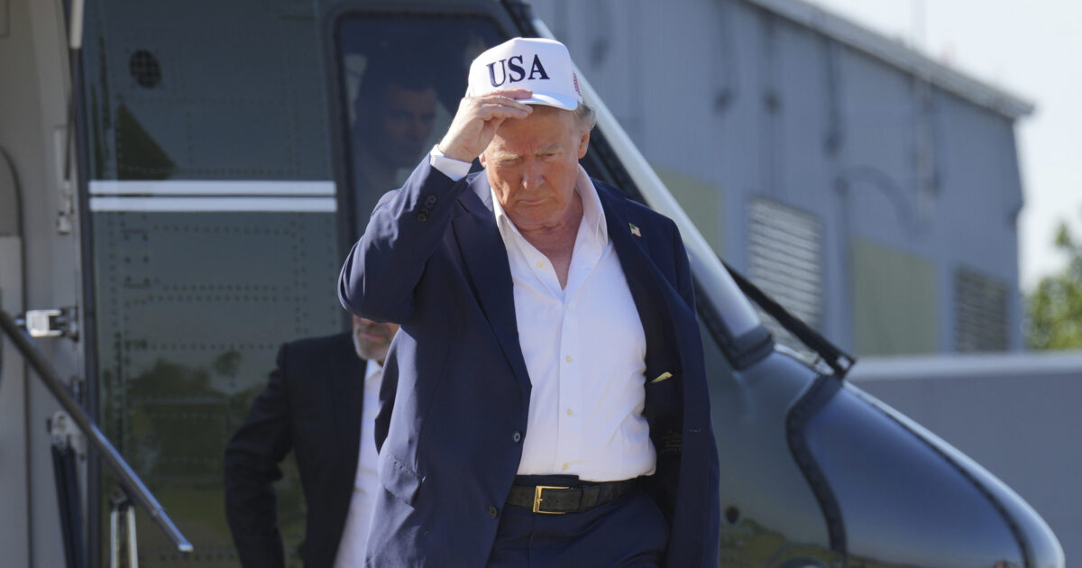 Trump rinvia al primo agosto la scadenza per i negoziati sui dazi Trump rinvia al primo agosto la scadenza per i negoziati sui dazi