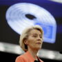 Copertina di Sfiducia, Von der Leyen accusa in Aula: “Caccia alle streghe voluta da amici di Putin”. Ipotesi astensione dei socialisti