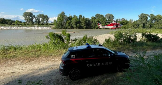 Bloccati su un isolotto nel Piave in piena: salvi