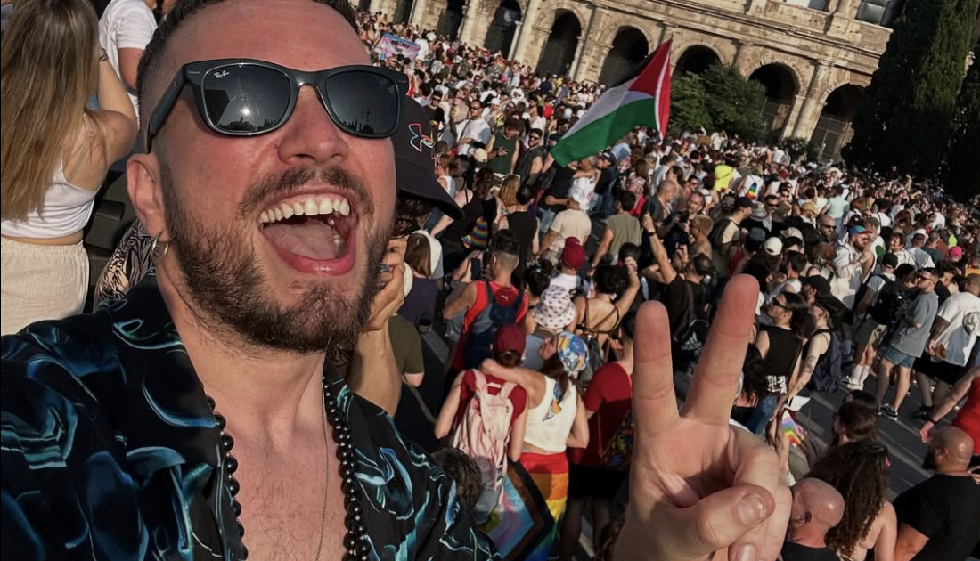 “Mi hanno augurato di prendere una corda e togliermi la vita perché sono diverso. Per fortuna non assomiglio a quella gente di me**a”: Antonino di “Amici” si sfoga “Mi hanno augurato di prendere una corda e togliermi la vita perché sono diverso. Per fortuna non assomiglio a quella gente di me**a”: Antonino di “Amici” si sfoga