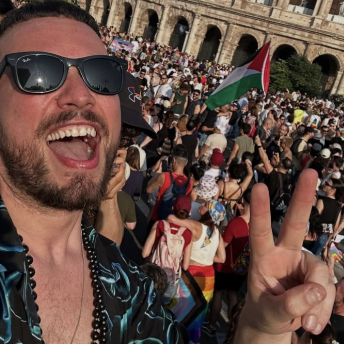 “Mi hanno augurato di prendere una corda e togliermi la vita perché sono diverso. Per fortuna non assomiglio a quella gente di me**a”: Antonino di “Amici” si sfoga