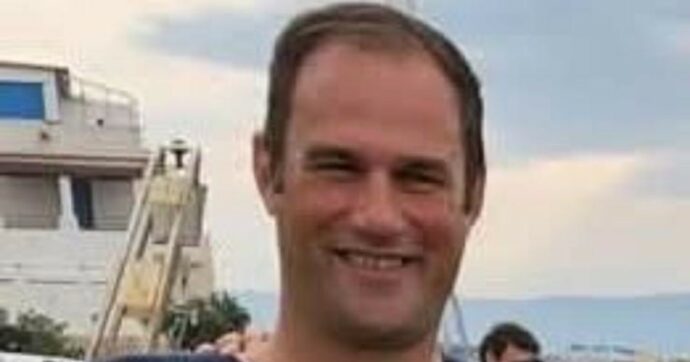 Morto Luca Tranzillo, infarto durante la Traversata dello Stretto di Messina: mondo del nuoto sotto choc