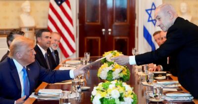 Copertina di Trump-Bibi, una cena (e un Nobel) da quasi amici