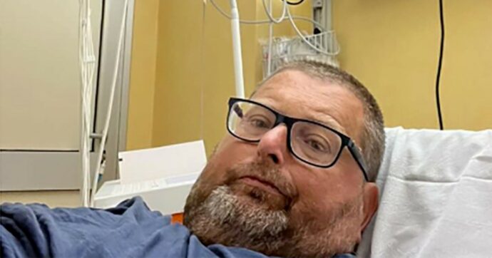 Dall’Isola dei famosi all’ospedale. Triste parabola dei vip di serie B