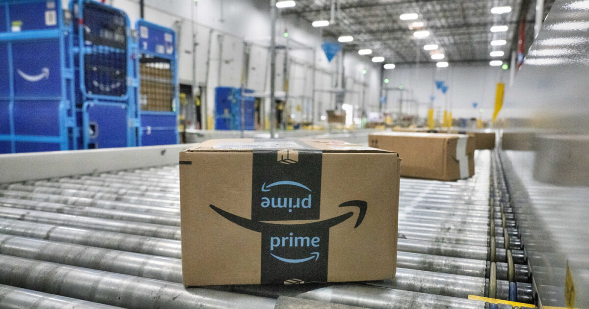 Vendite di Amazon giù del 41% negli Stati Uniti nel primo giorno di offerte Vendite di Amazon giù del 41% negli Stati Uniti nel primo giorno di offerte