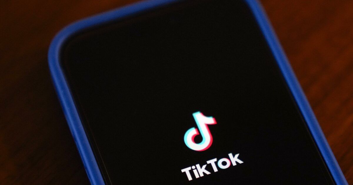 Vicino l’accordo tra Trump e TikTok: “Pronta una app parallela per gli Usa”. Quote di maggioranza ad aziende americane Vicino l’accordo tra Trump e TikTok: “Pronta una app parallela per gli Usa”. Quote di maggioranza ad aziende americane