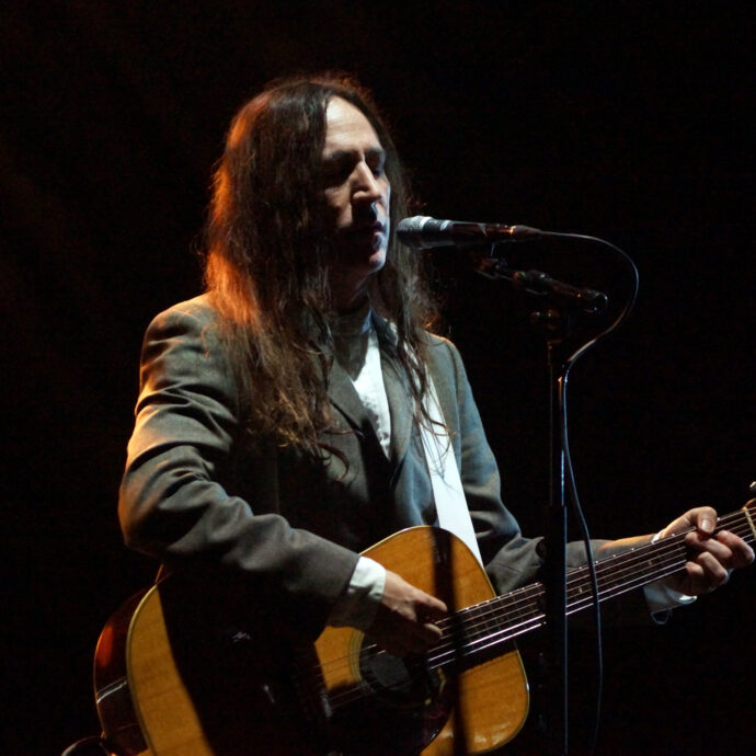 Afterhours live 2025, la storica reunion tocca Milano. Agnelli: “È il concerto più divertente che io abbia mai fatto senza voce”