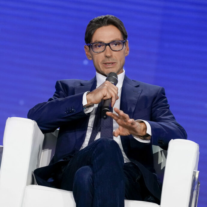 Palinsesti Mediaset: le 10 novità con Simona Ventura al Grande Fratello, nuovi format per Max Giusti, varietà D’Alessio e Incontrada, Silvia Toffanin in prima serata