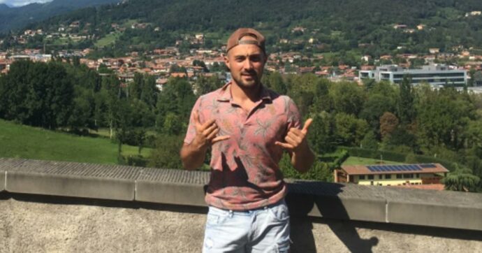Andrea Russo risucchiato da una turbina a Orio al Serio. Gli amici sotto choc: “Era solare, non dava segni di malessere” Andrea Russo risucchiato da una turbina a Orio al Serio. Gli amici sotto choc: “Era solare, non dava segni di malessere”