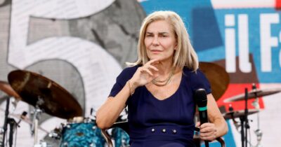 Copertina di “Sardegna, togliete il patrocinio al festival”. Invito al boicottaggio contro Elena Basile