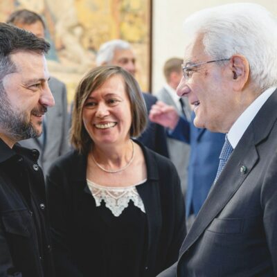 Copertina di Kiev, arrivano gli aiuti Ue. Fondo da mezzo miliardo per sostituire BlackRock