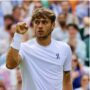 Copertina di Wimbledon, Sinner avanti 2 set a 0 contro Shelton. Un super Cobolli vince il primo contro Djokovic