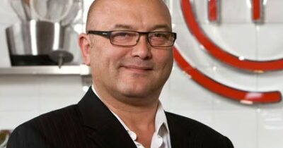 Copertina di “Bullo con la testa pelata”: Rod Stewart contro Gregg Wallace, il conduttore di Masterchef Uk licenziato dalla Bbc. La storia
