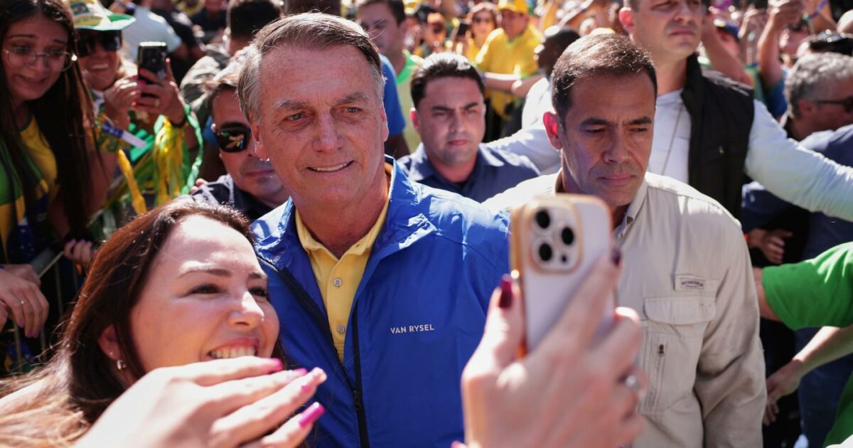 Trump attacca Lula per rilanciare Bolsonaro. Il desiderio di un governo di destra per frenare l’avanzata della Cina Trump attacca Lula per rilanciare Bolsonaro. Il desiderio di un governo di destra per frenare l’avanzata della Cina