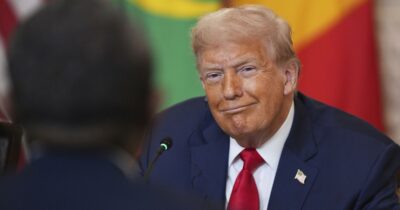 Copertina di Usa, tribunali locali e Corte Suprema si scontrano sullo ius soli. Giudice del New Hampshire blocca (di nuovo) l’ordine di Trump