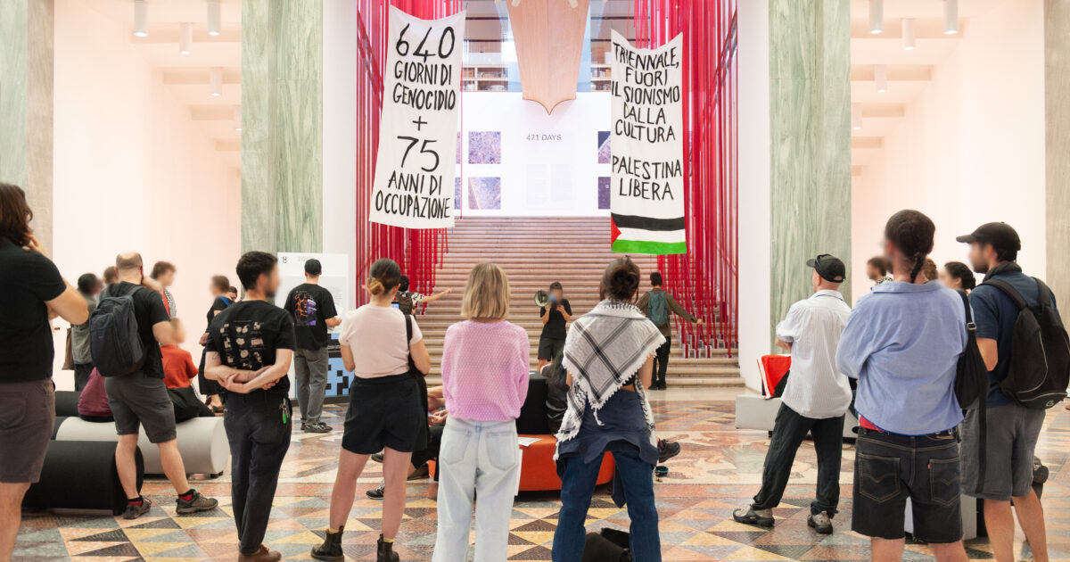 fuori il sionismo dalla cultura il blitz del collettivo galassia in triennale a milano