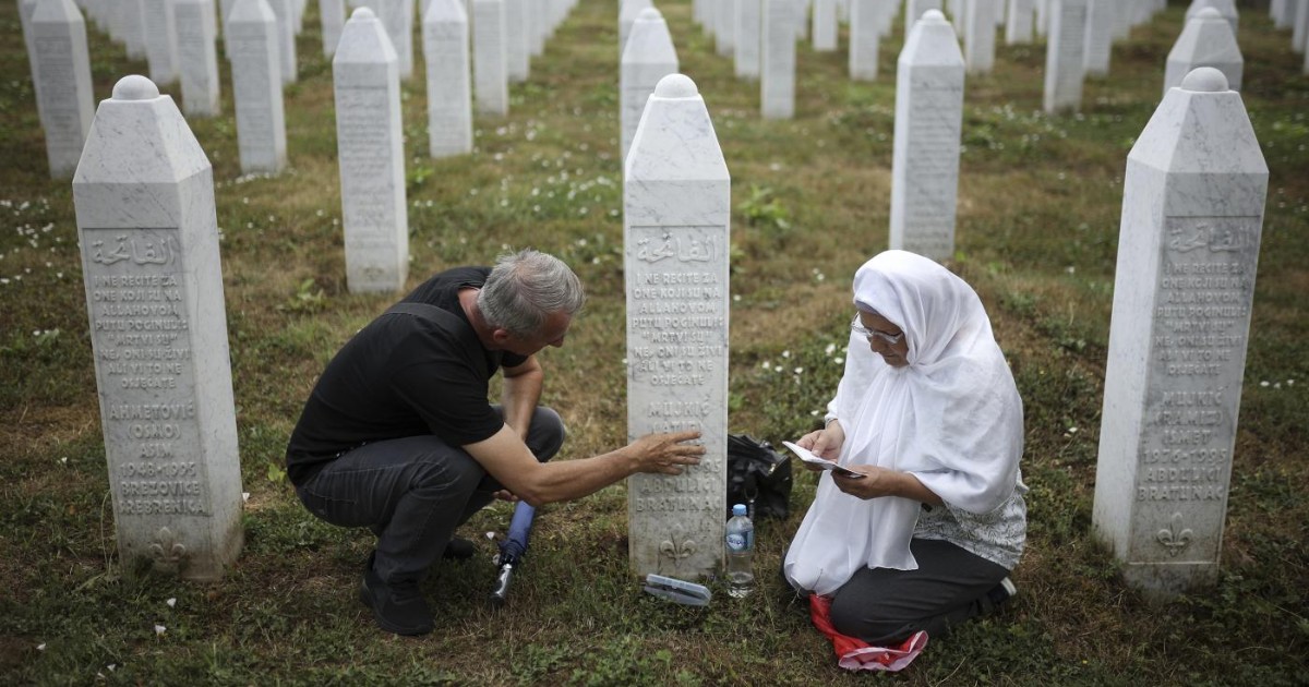 Gaza è una nuova Srebrenica moltiplicata per dieci: un massacro sotto gli occhi dell’Onu Gaza è una nuova Srebrenica moltiplicata per dieci: un massacro sotto gli occhi dell’Onu