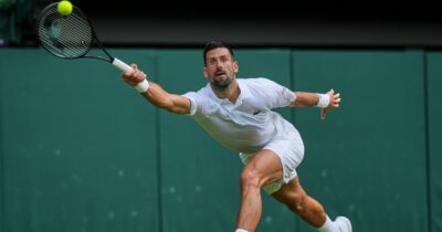Copertina di Allarme per Djokovic, non si è allenato alla vigilia della semifinale contro Sinner a Wimbledon