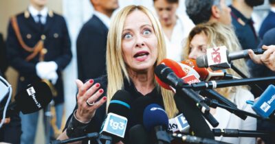 Copertina di Il governo Meloni che impugna la legge toscana sul salario minimo è ancora una volta dalla parte dei poteri forti