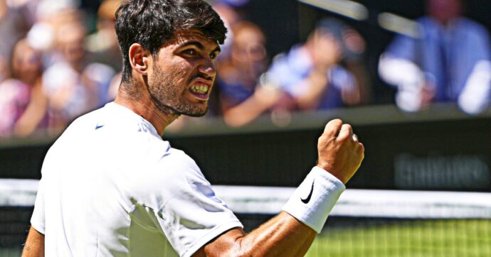 Alcaraz in finale a Wimbledon per il terzo anno di fila: “Cerco di portare gioia sul campo”