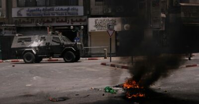 Copertina di Cisgiordania, 23enne palestinese-americano picchiato a morte da coloni israeliani