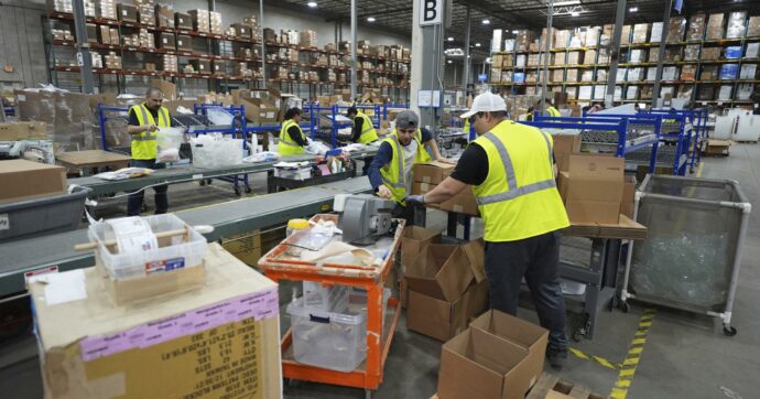 Dazi, attesa per la lettera all’Ue. Panetta: “Mezzo punto in meno di crescita”. Patuelli: “Peggioramento del credito”