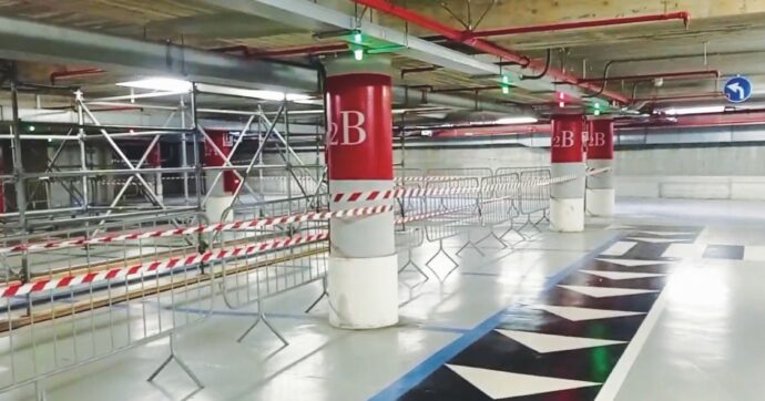 Salerno, puntellata la piazza del Crescent