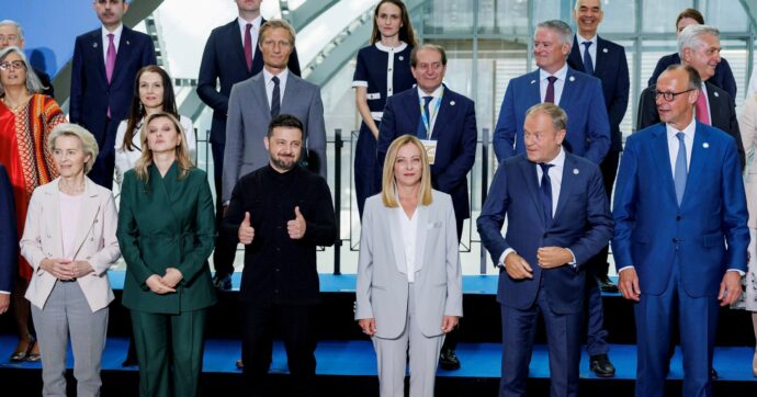 Copertina di Per Kiev solo 10 mld. La Nato paga gli Usa 