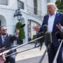 Copertina di Trump ribalta il tavolo dei negoziati. "Per l'Ue dazi del 30% a partire dal primo agosto"