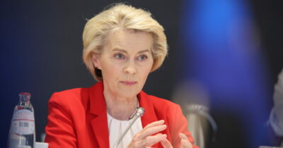 Copertina di Dazi Usa al 30%, piegarsi o reagire? Ecco le possibili contromisure Ue dopo l’annuncio di Trump