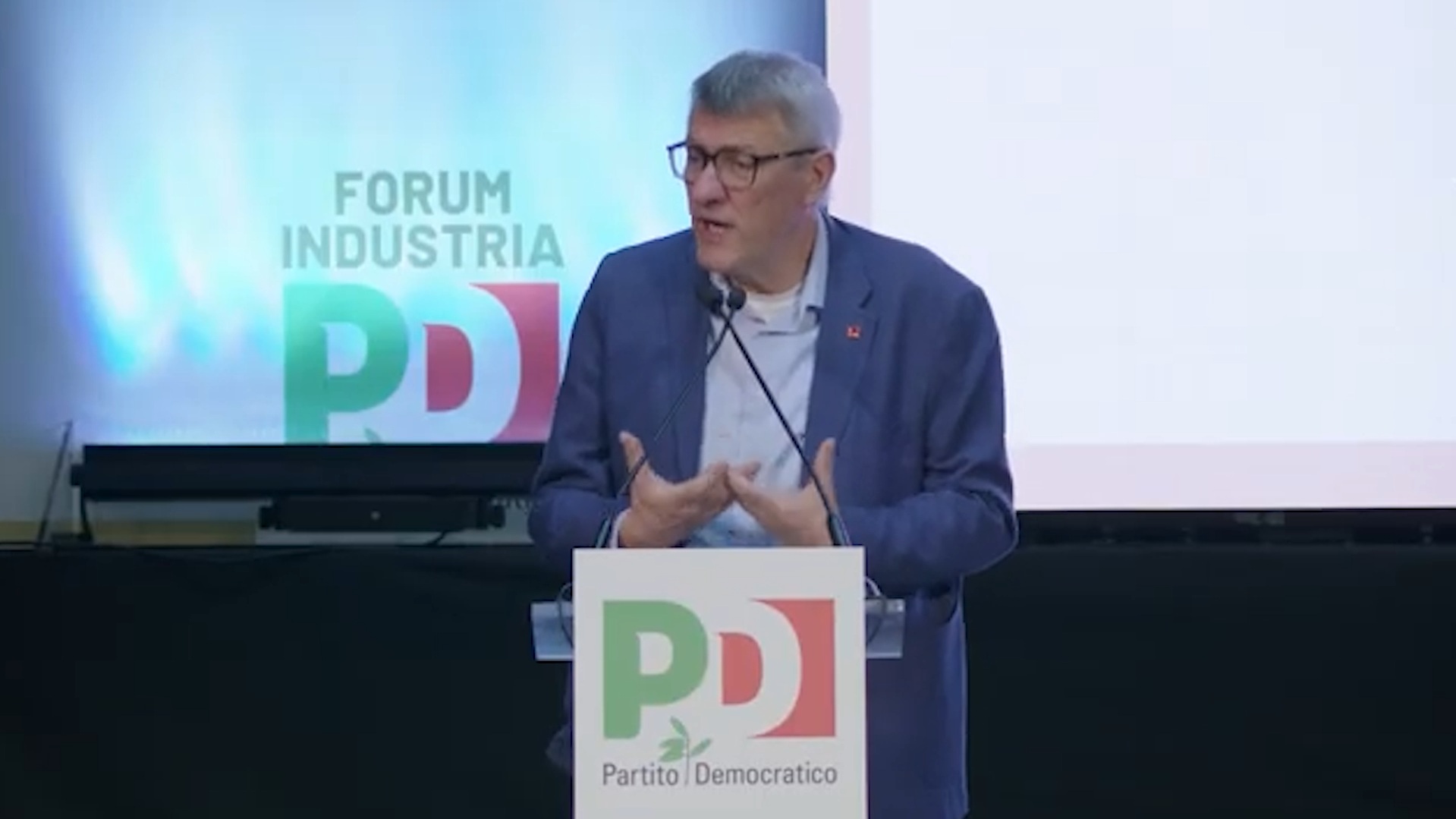 Landini: “Profitti aumentati a dismisura, perché non si vogliono far crescere i salari?” Landini: “Profitti aumentati a dismisura, perché non si vogliono far crescere i salari?”