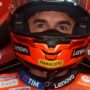 Copertina di MotoGp Germania, pole di Marc Marquez sotto la pioggia: grande qualifica di Bezzecchi, male Bagnaia, brutta caduta di Vinales