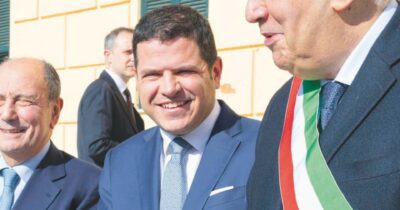 Copertina di Il sogno arabo della factotum di Galvagno: concerto da 25 milioni con l’aiuto di Renzi