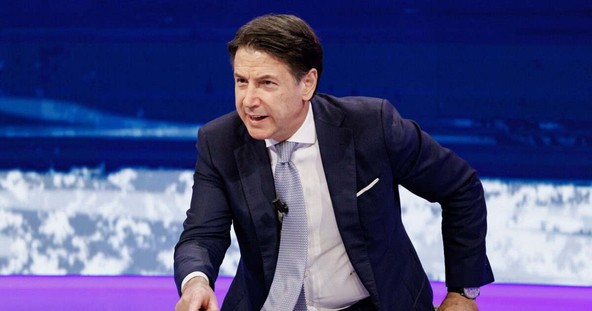 Dazi al 30%, le opposizioni attaccano e chiedono a Meloni di riferire in Parlamento Dazi al 30%, le opposizioni attaccano e chiedono a Meloni di riferire in Parlamento