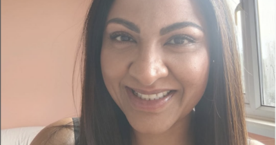 Copertina di “Disfare le valigie all’arrivo in hotel? È un grave errore, ne va della vostra sicurezza”: il monito dell’esperta è virale su TikTok. Le 5 regole da seguire