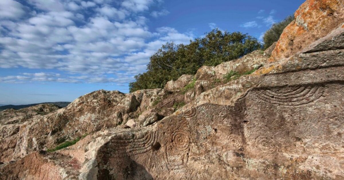 Sardegna, le Domus de Janas sono il 61esimo sito Unesco italiano: le tombe nella roccia raccontano il neolitico sardo Sardegna, le Domus de Janas sono il 61esimo sito Unesco italiano: le tombe nella roccia raccontano il neolitico sardo