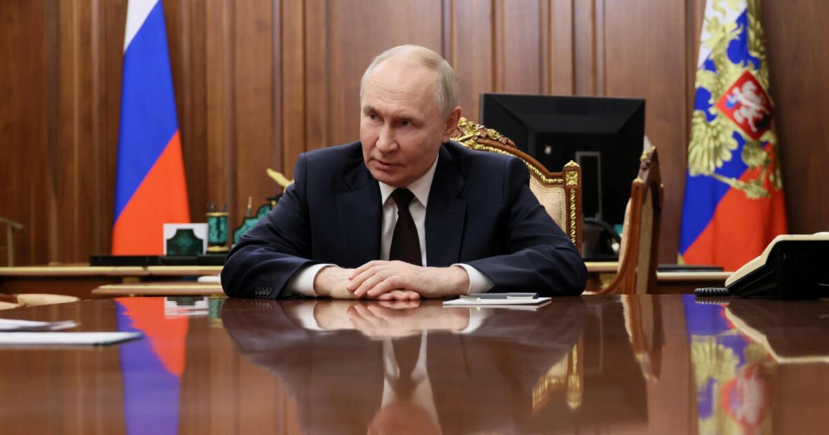 Cremlino: “La pace è un processo lungo, Trump lo sa”. Kiev: “Mosca vuole lanciare contemporaneamente 2mila droni” Cremlino: “La pace è un processo lungo, Trump lo sa”. Kiev: “Mosca vuole lanciare contemporaneamente 2mila droni”