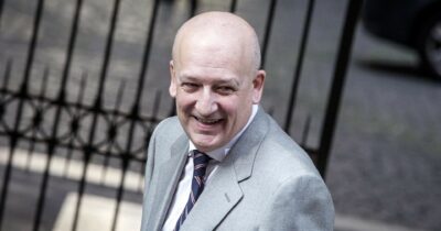 Copertina di Sandro Bondi: “Io, vero devoto di Silvio, poi siamo sprofondati. Ora ho paura di morire”