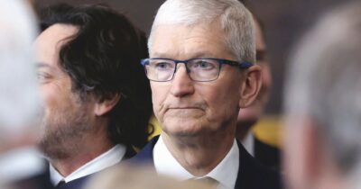 Copertina di I ritardi sulla tecnologia mandano in crisi Apple. Giù profitti e mercato: la “mela” perde lo scettro