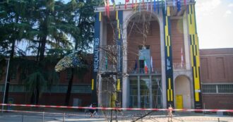 Copertina di Milano, incendiata la Balena davanti alla Triennale: arrestato il piromane