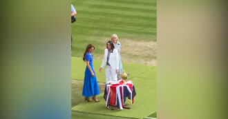 Copertina di “Ti amo Kate”: l’urlo dagli spalti di Wimbledon per la principessa. E lei reagisce così – Video
