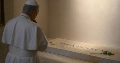 Copertina di Le prime due mosse di Papa Leone XIV nel segno di Francesco: contrasto agli abusi e sinodalità