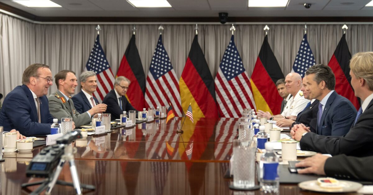 Riarmo, la Germania vuole comprare dagli Usa di Trump i sistemi missilistici Typhon: sono in grado di colpire in Russia Riarmo, la Germania vuole comprare dagli Usa di Trump i sistemi missilistici Typhon: sono in grado di colpire in Russia