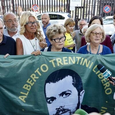 Copertina di Trentini detenuto in Venezuela, Don Ciotti: “Stiamo perdendo tempo”. Schlein: “Governo si impegni”