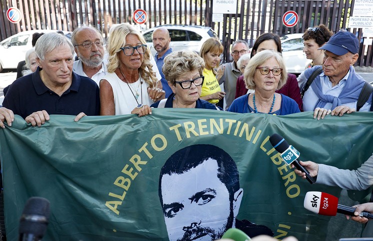 Trentini detenuto in Venezuela, Don Ciotti: “Stiamo perdendo tempo”. Schlein: “Governo si impegni” Trentini detenuto in Venezuela, Don Ciotti: “Stiamo perdendo tempo”. Schlein: “Governo si impegni”