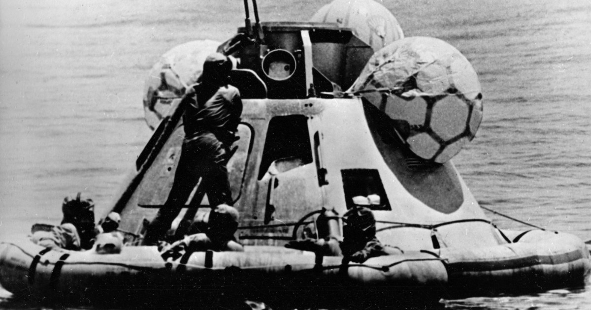 “Che fai tu luna in ciel? Dimmi che fai, silenziosa luna?”. I poeti e l’Apollo 11, 56 anni dopo “Che fai tu luna in ciel? Dimmi che fai, silenziosa luna?”. I poeti e l’Apollo 11, 56 anni dopo