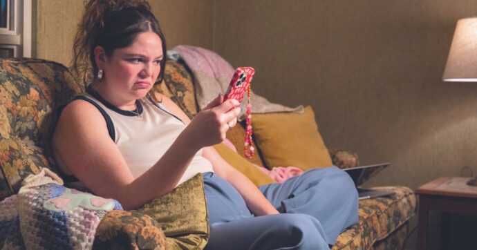 “Too Much”, istruzioni per vivere da sboccata e disperata trentenne