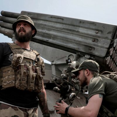 Copertina di Armi a Kiev: gli Usa vendono ad alcuni Stati Nato (Italia no)