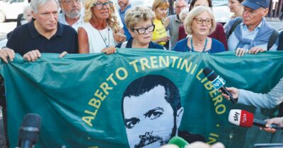 Copertina di Alberto Trentini in carcere in Venezuela da dieci mesi. La madre: “Chi ha il potere lo faccia tornare a casa”